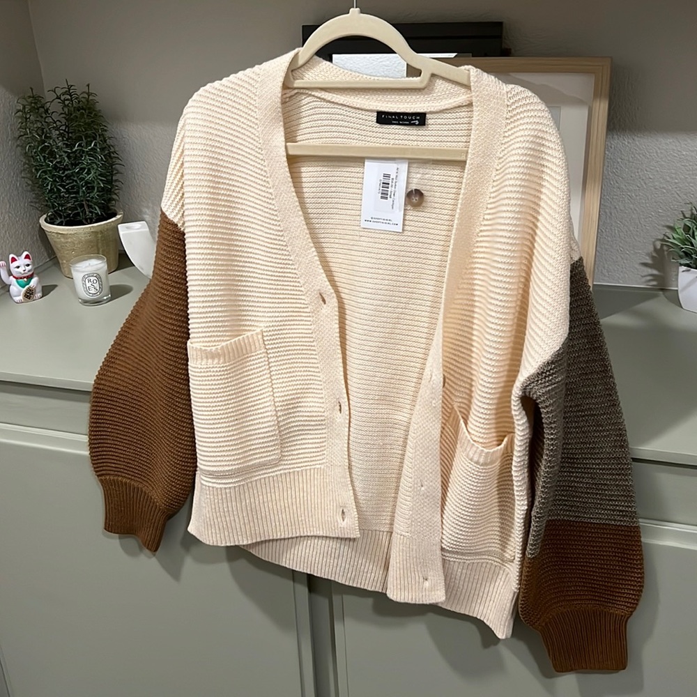 Color Block Cardigan - Picture 2 of 7